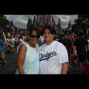 Meet your Posher, Dina